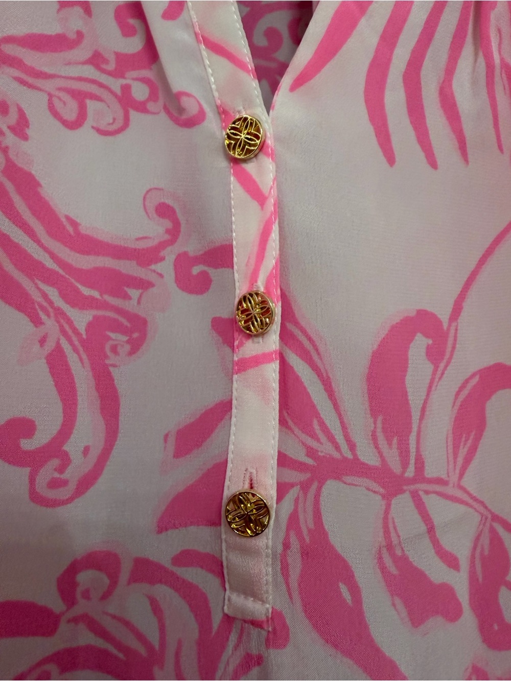Lilly Pulitzer Silk Pink & White Floral Smocked Neck Blouse - Picture 4 of 4